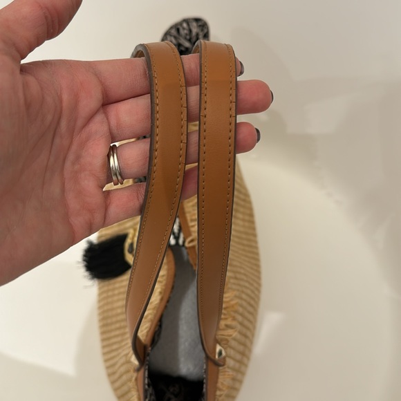 Stella & Dot Straw Tassel Riviera Tote Woven Aztec Accent Bag - Picture 4 of 8